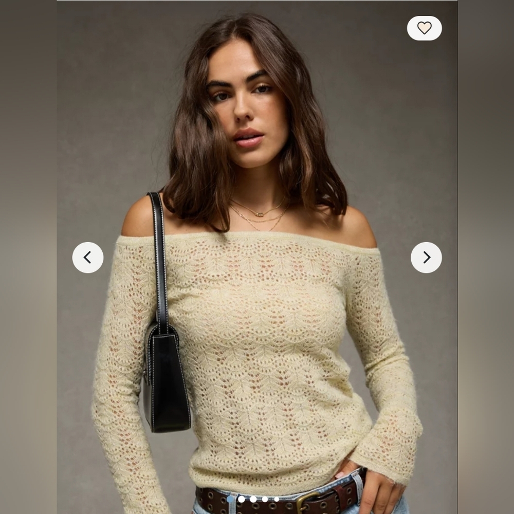 BNWT-American Eagle Off Shoulder Sweater